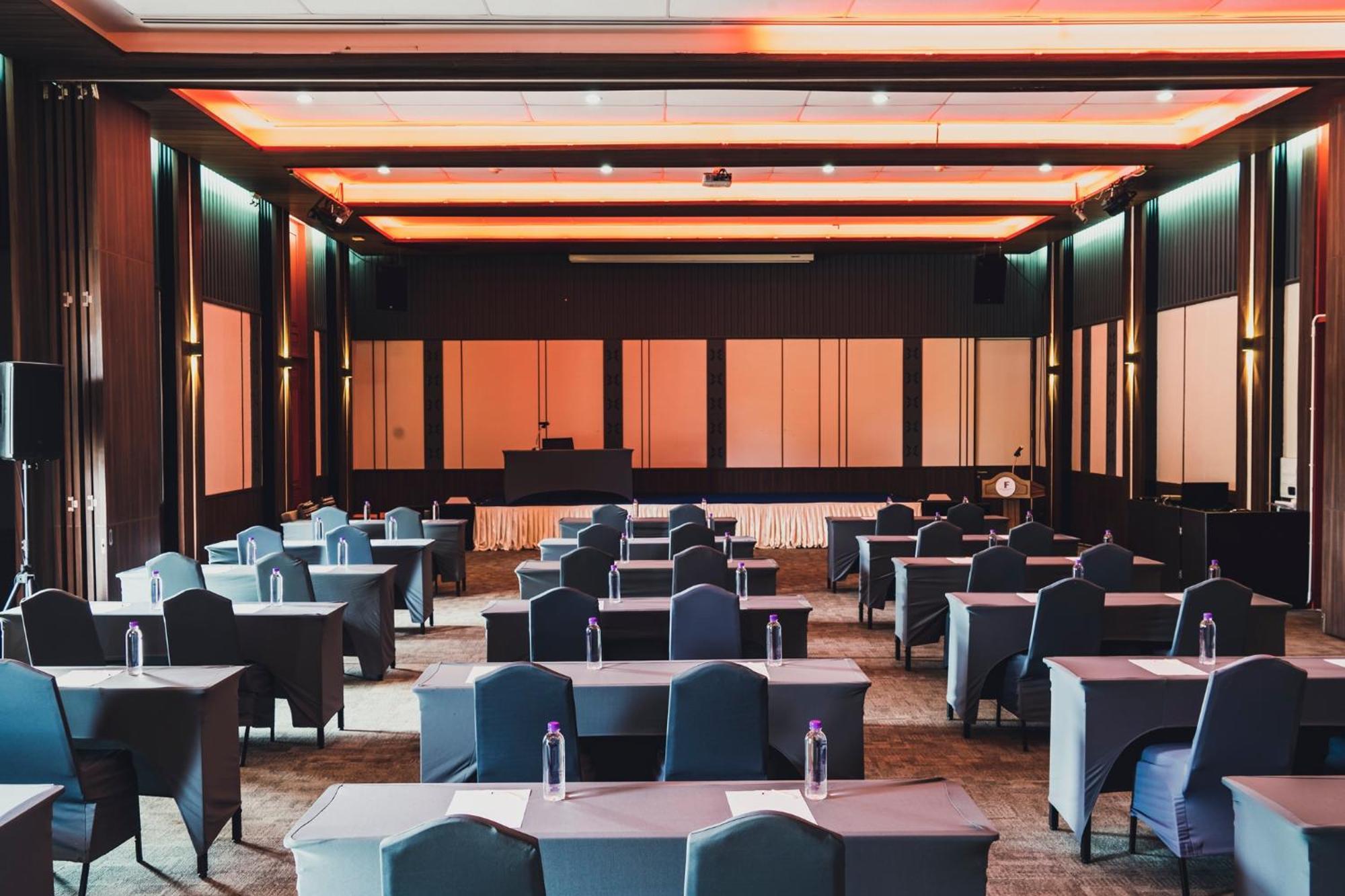 Fortune Riverview Hotel צ'יאנג קונג מראה חיצוני תמונה