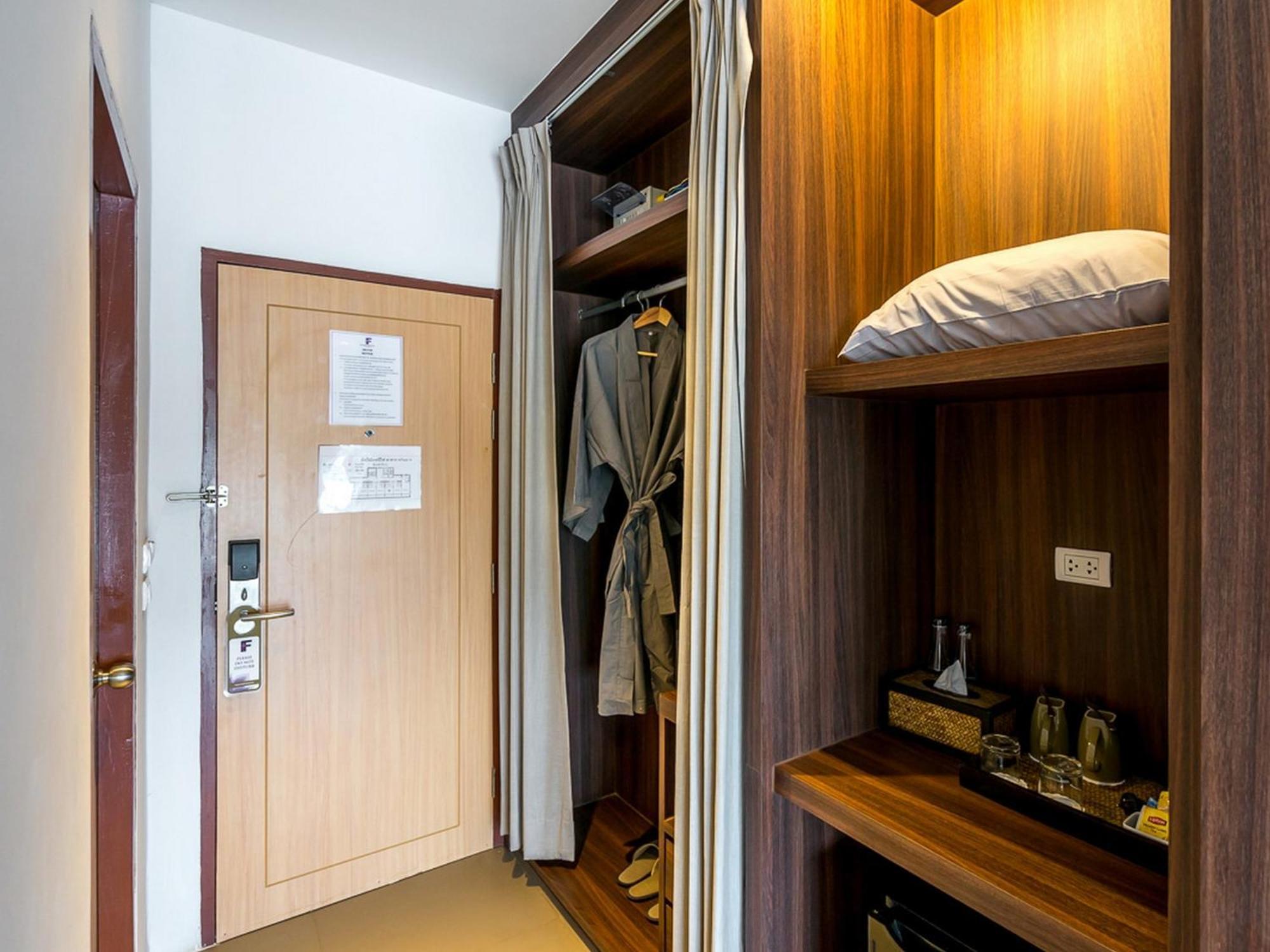 Fortune Riverview Hotel צ'יאנג קונג מראה חיצוני תמונה
